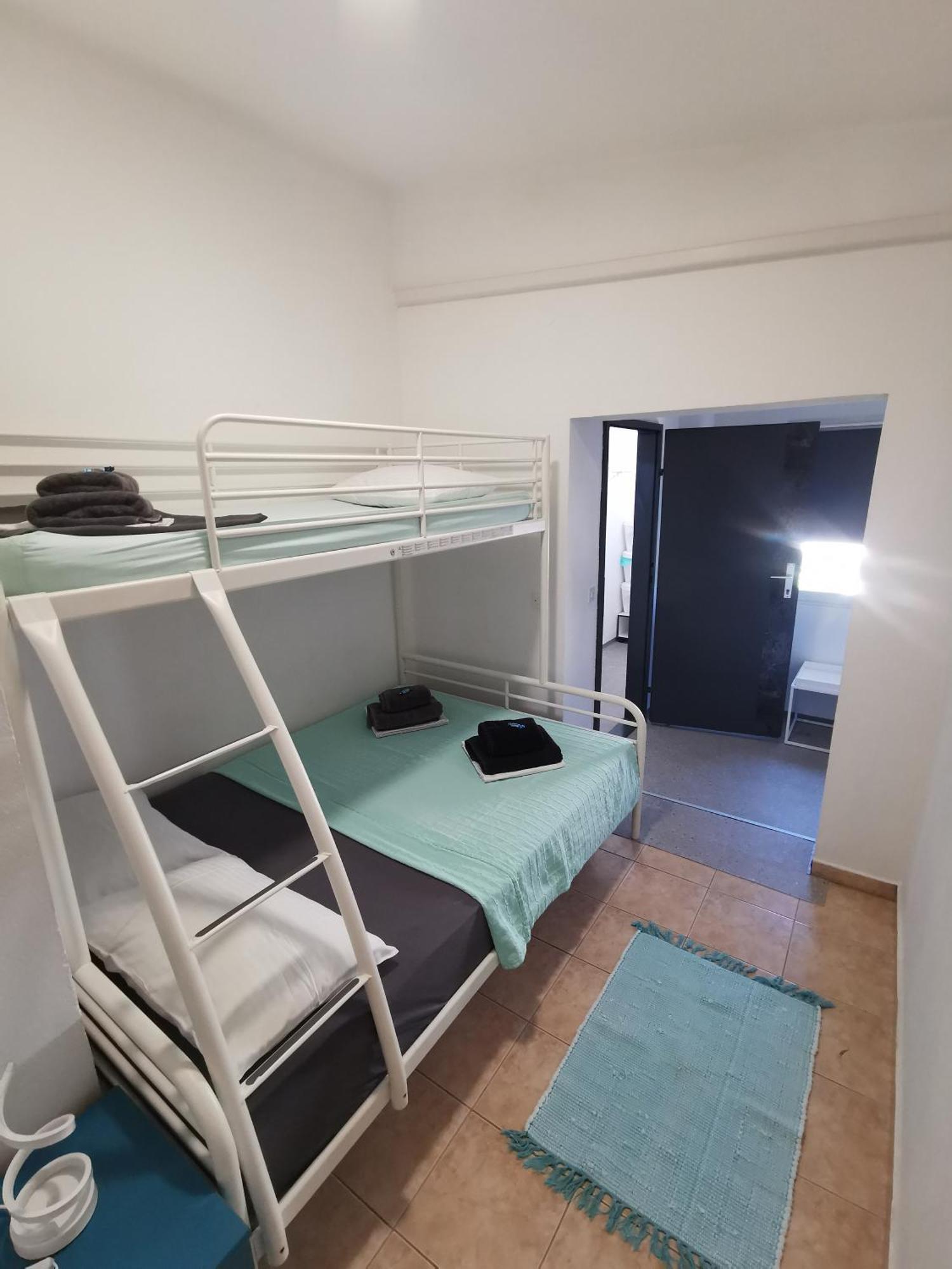 Laura'S Dream Appartments Паг Екстериор снимка